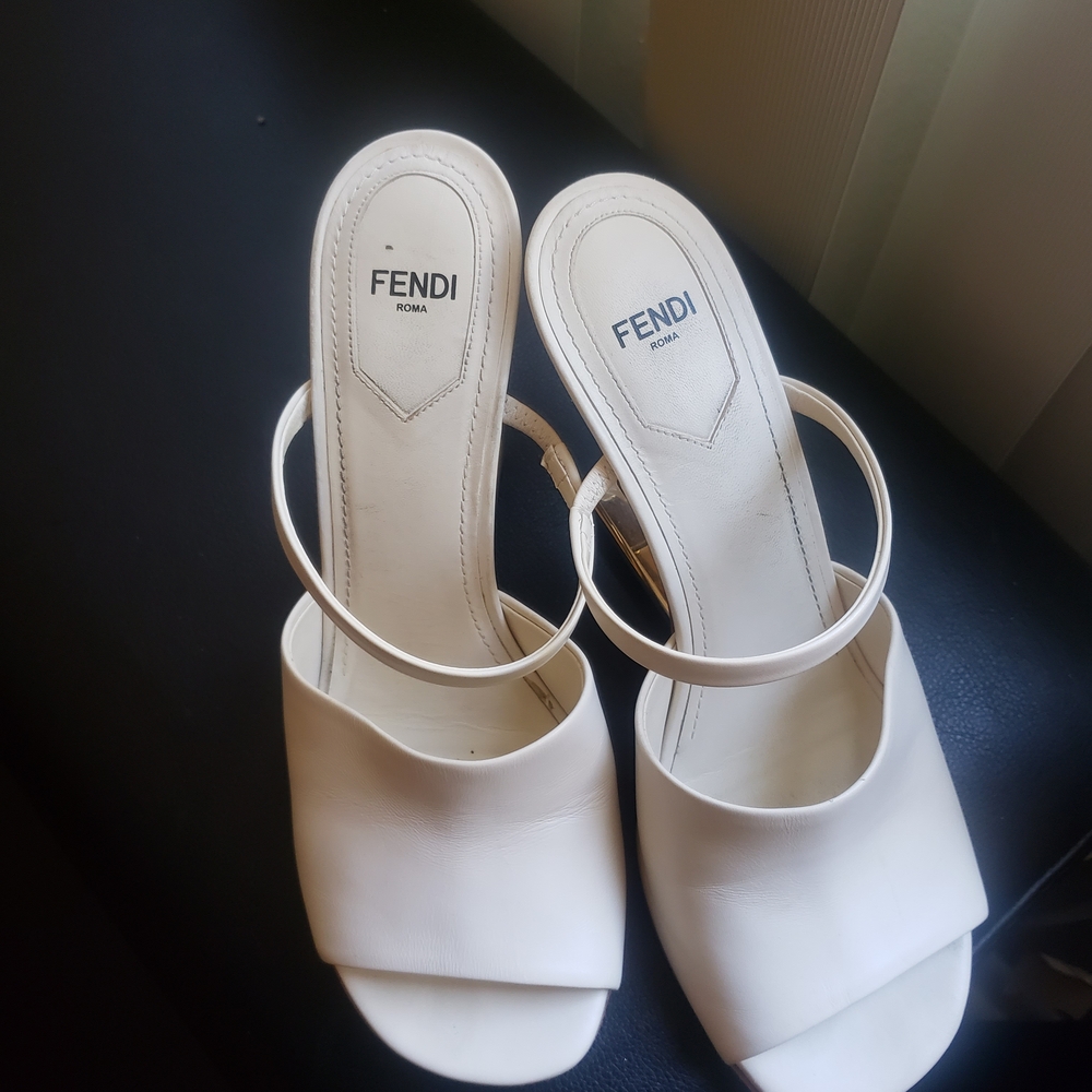 Fendi Women's Elegant White Sandals